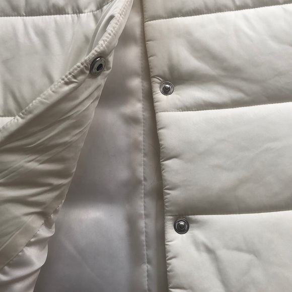 NWT Daisy Fuentes Puffer Vest - Picture 3 of 4